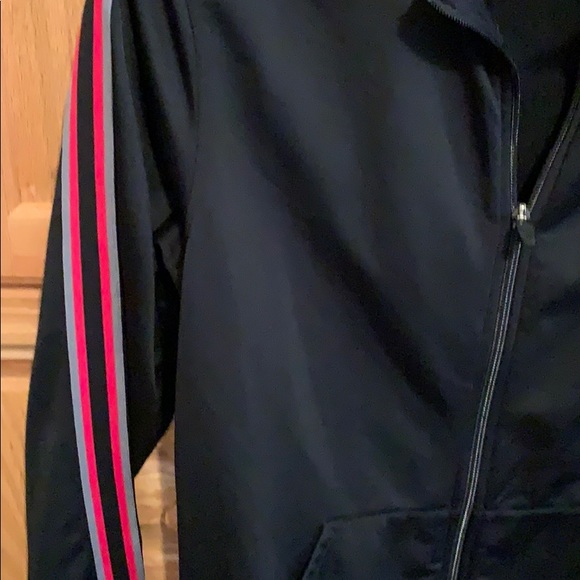 SALE! NIKE ATHLETIC JACKET - Picture 2 of 6